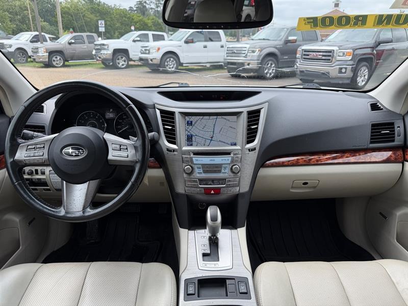 Subaru Outback 2.5i Limited 2011