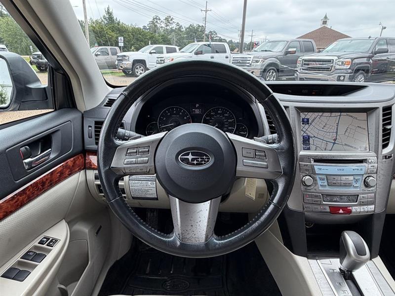 Subaru Outback 2.5i Limited 2011