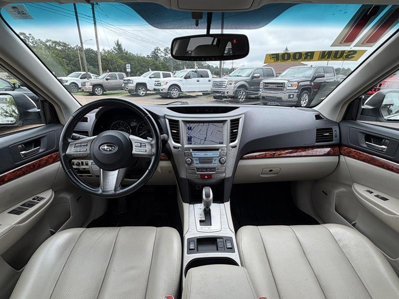 Subaru Outback 2.5i Limited 2011