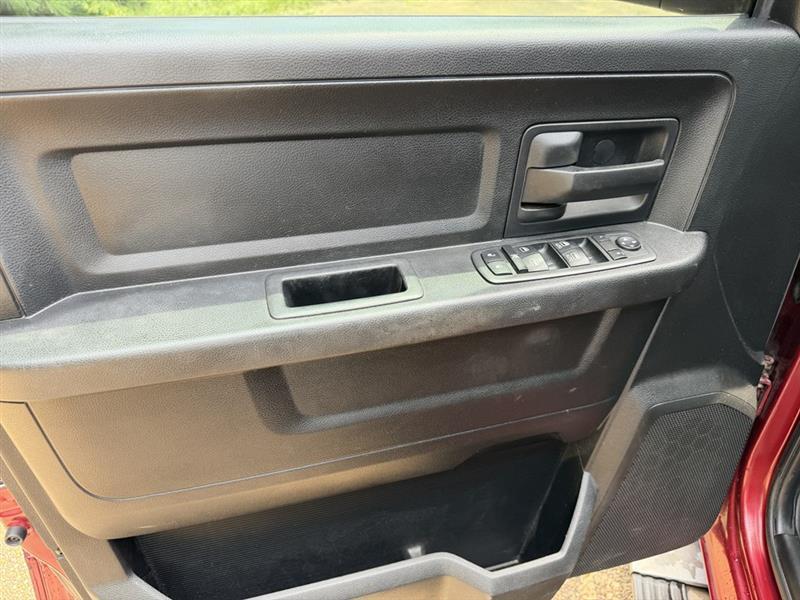 RAM 1500 Sport 4x2 Crew Cab 5'7" Box 2013