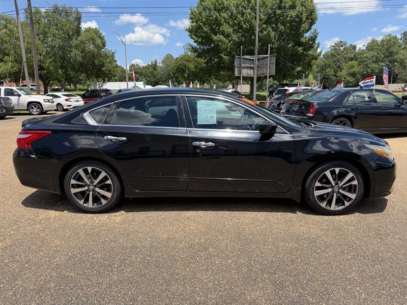 Nissan Altima 2.5 SR 2016
