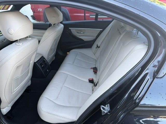 BMW 3-Series 328i Sedan 2016
