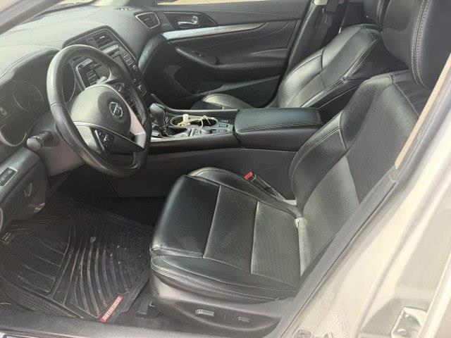 Nissan Maxima 3.5 SV 2022