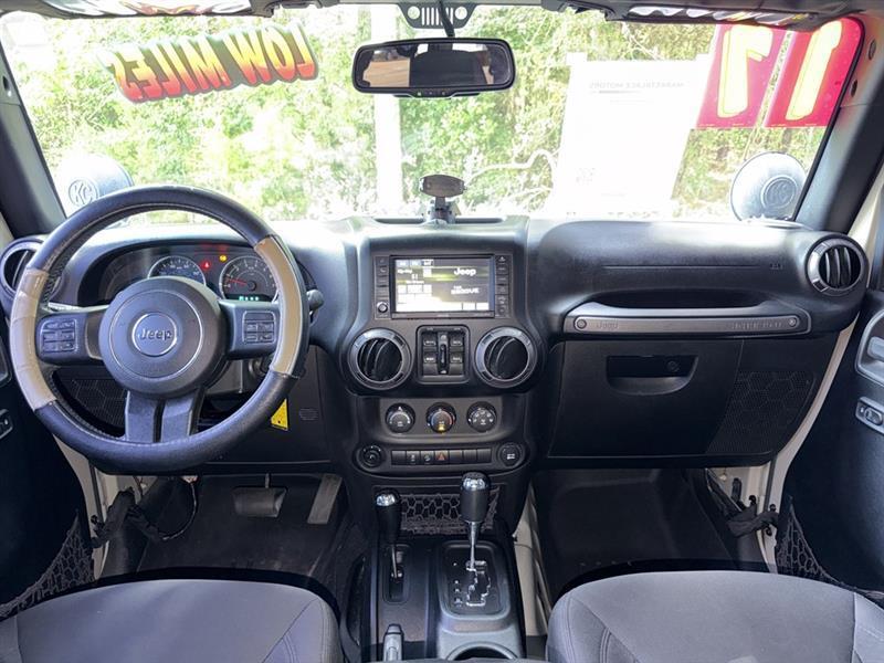 Jeep Wrangler Unlimited Sport 4WD 2017