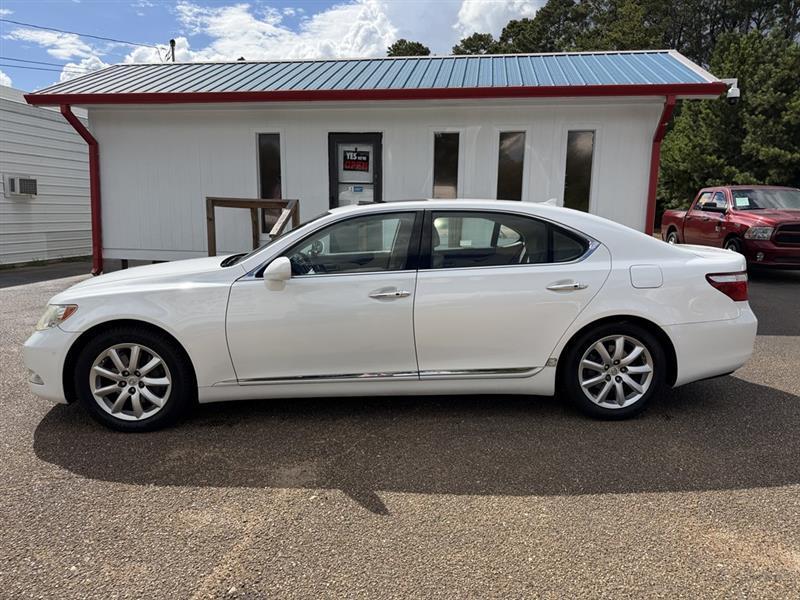 Lexus LS 460 L Luxury Sedan 2007