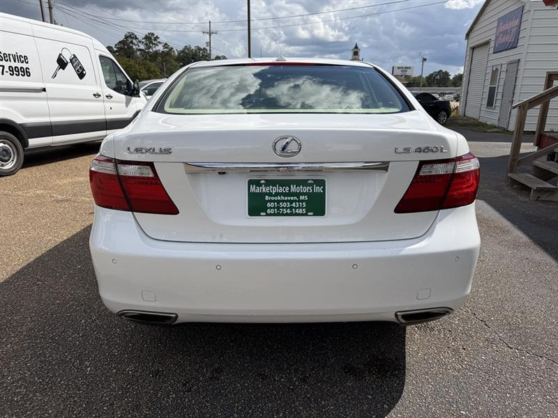 Lexus LS 460 L Luxury Sedan 2007