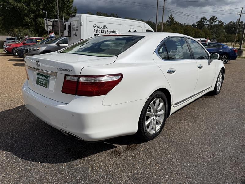 Lexus LS 460 L Luxury Sedan 2007