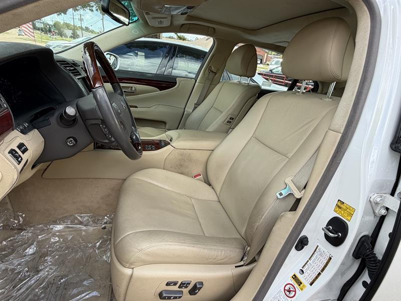 Lexus LS 460 L Luxury Sedan 2007