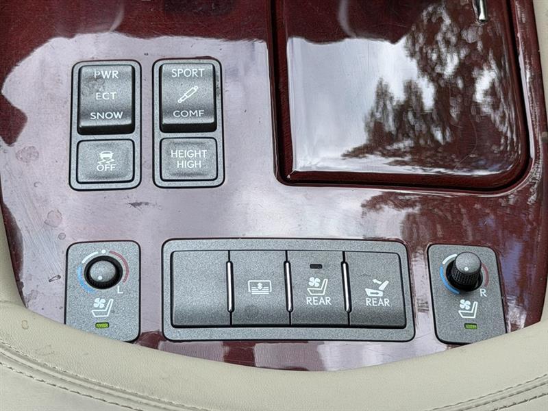 Lexus LS 460 L Luxury Sedan 2007