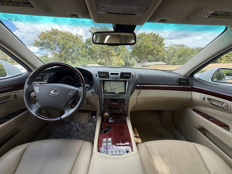 Lexus LS 460 L Luxury Sedan 2007