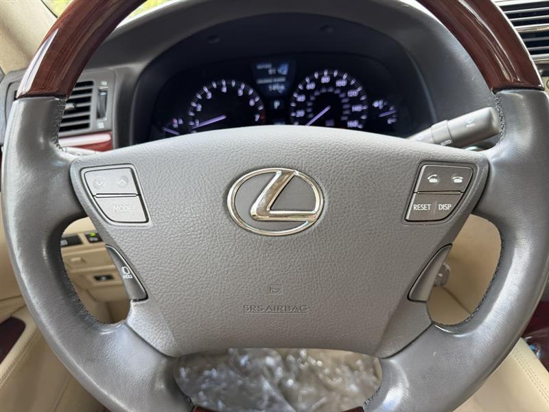 Lexus LS 460 L Luxury Sedan 2007