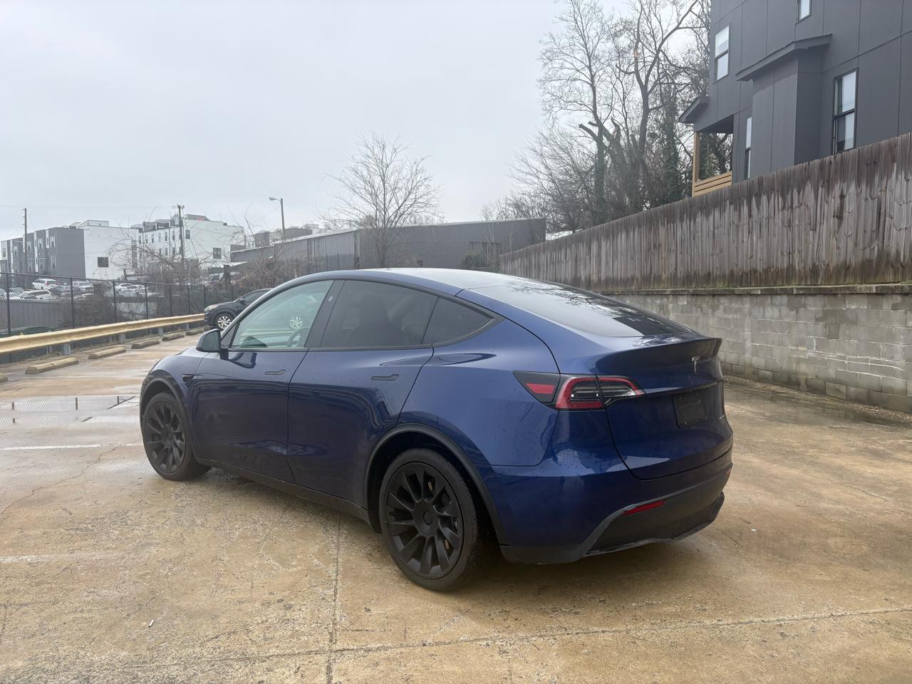 Tesla Model Y Long Range AWD 2024