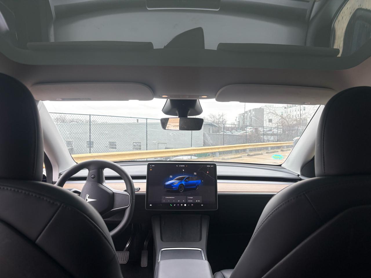 Tesla Model Y Long Range AWD 2024