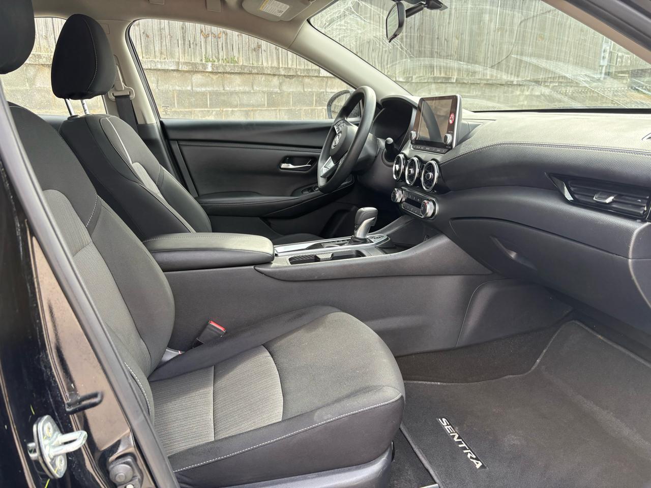 Nissan Sentra SV 2025