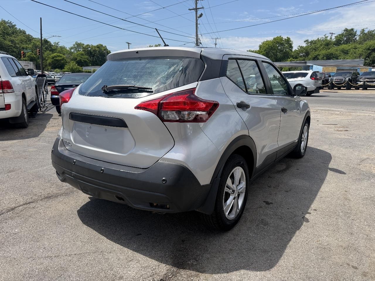 Nissan Kicks S 2020