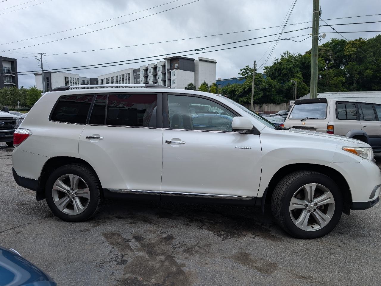 Toyota Highlander Limited 4WD 2013