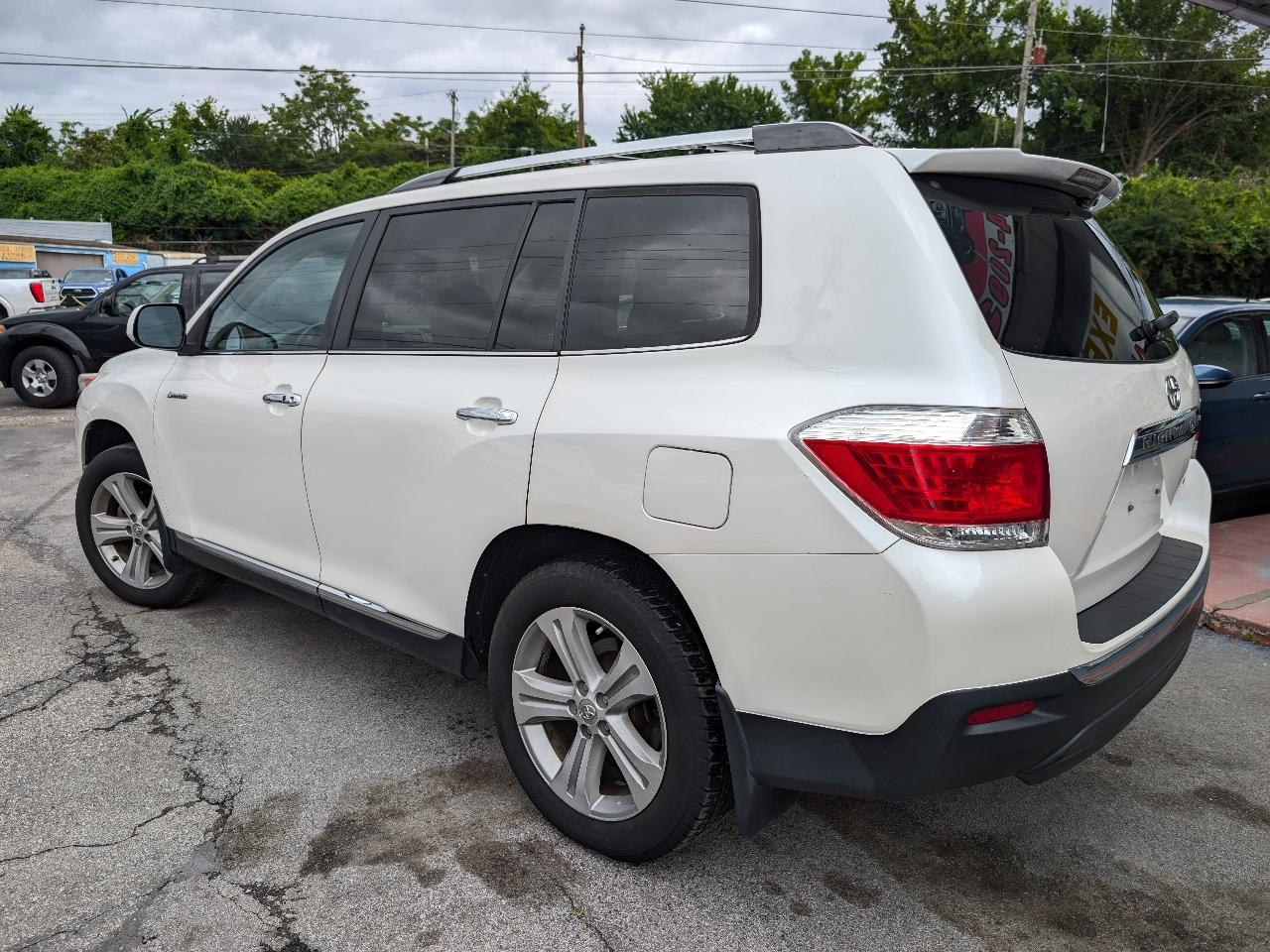 Toyota Highlander Limited 4WD 2013