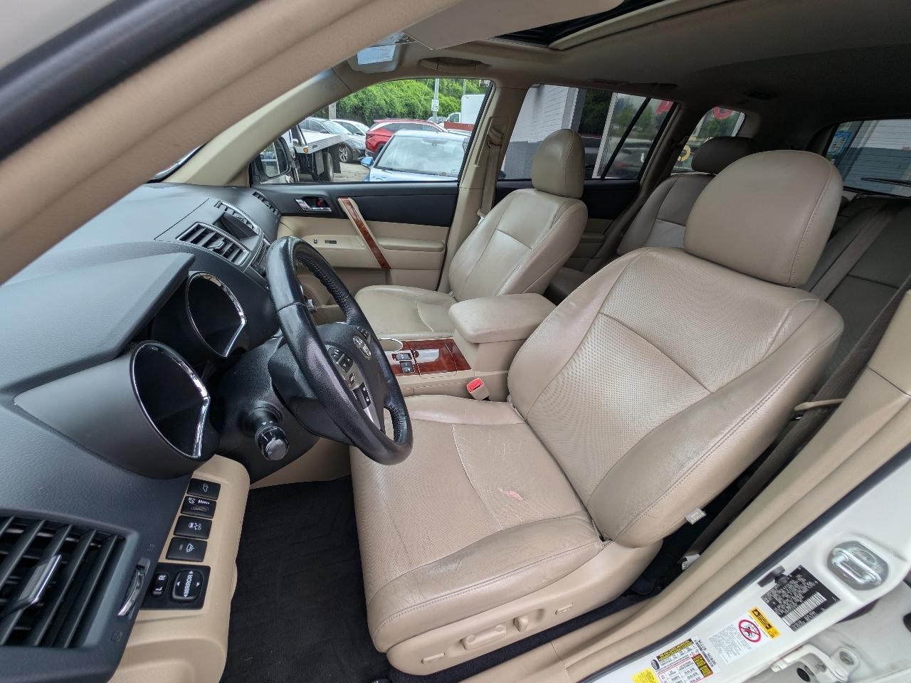 Toyota Highlander Limited 4WD 2013