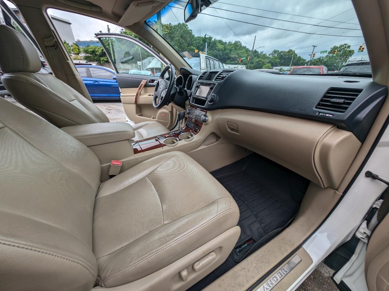 Toyota Highlander Limited 4WD 2013