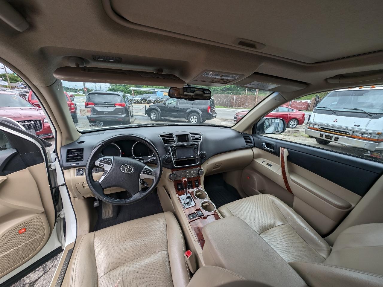 Toyota Highlander Limited 4WD 2013