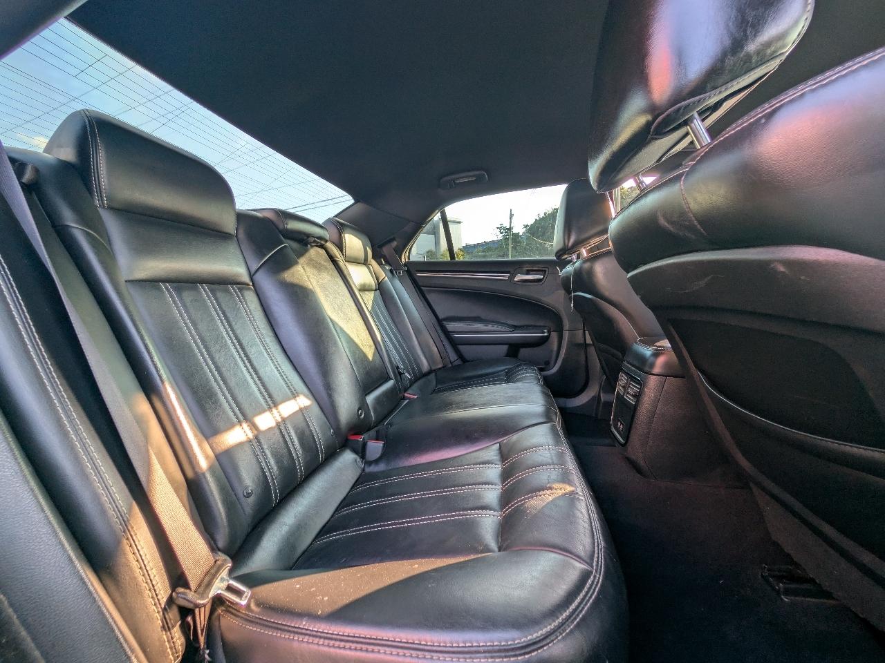 Chrysler 300 S V6 RWD 2019