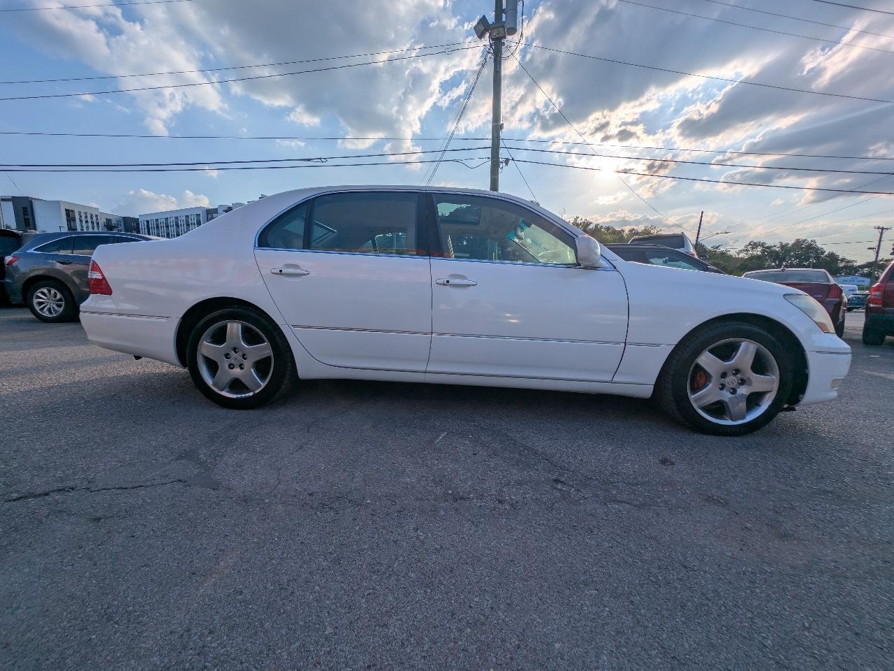 Lexus LS 430 Sedan 2004