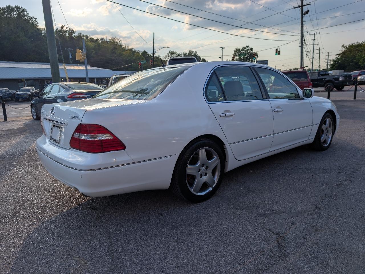 Lexus LS 430 Sedan 2004