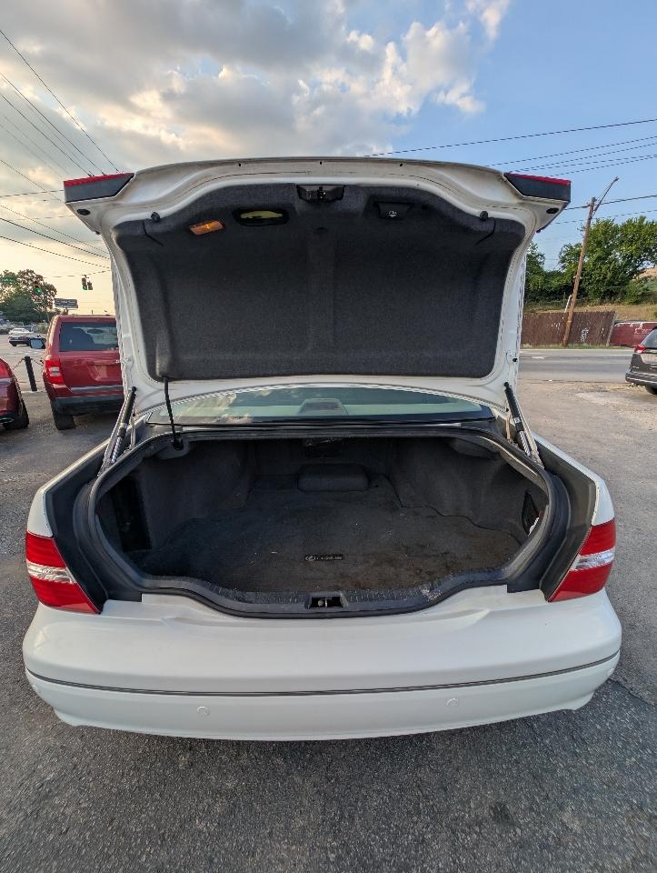 Lexus LS 430 Sedan 2004