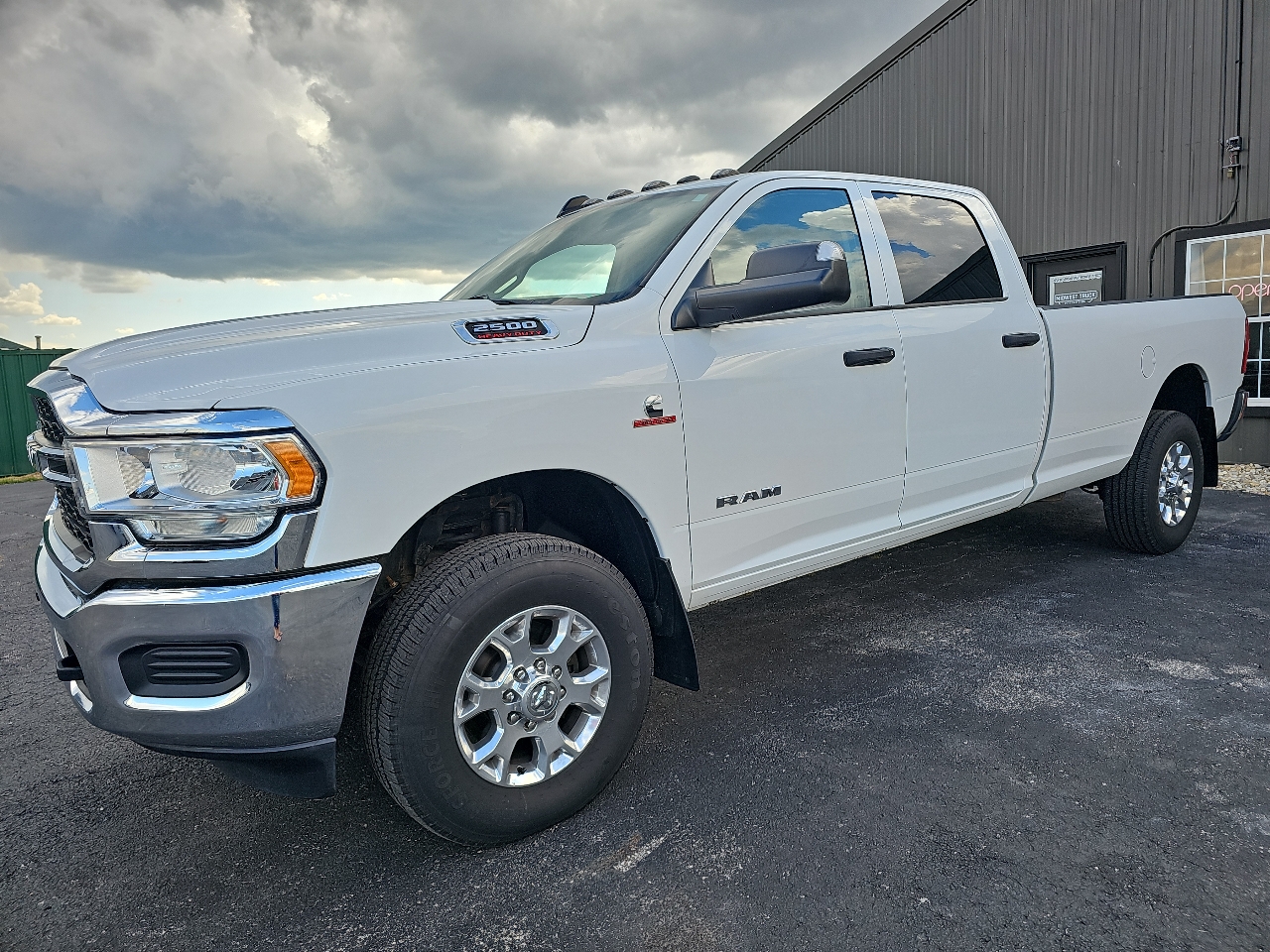 RAM 2500 Tradesman Crew Cab LWB 4WD 2020 RAM 2500 Tradesman Crew Cab LWB 4WD 2020