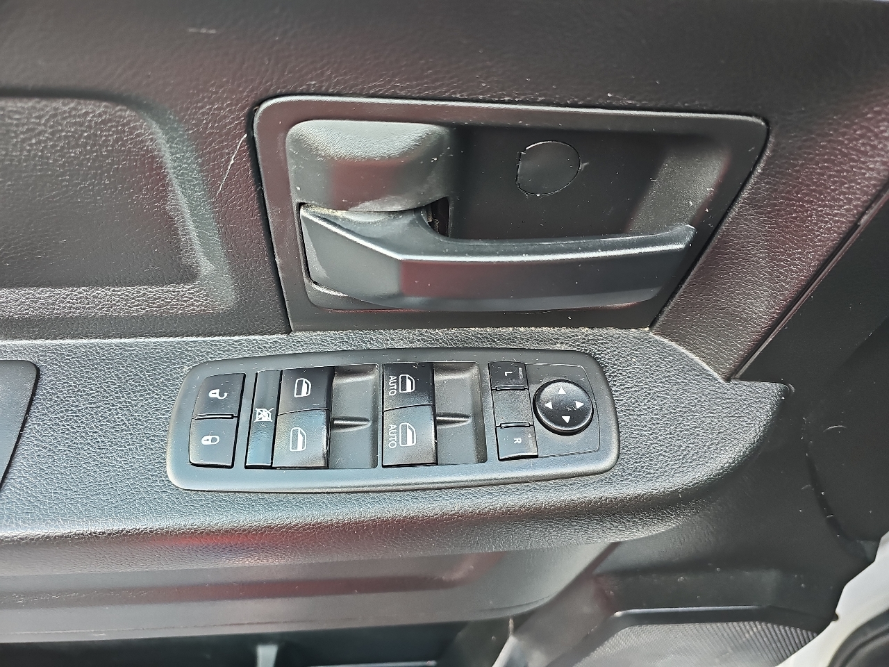RAM 2500 Tradesman Crew Cab LWB 4WD 2020 RAM 2500 Tradesman Crew Cab LWB 4WD 2020