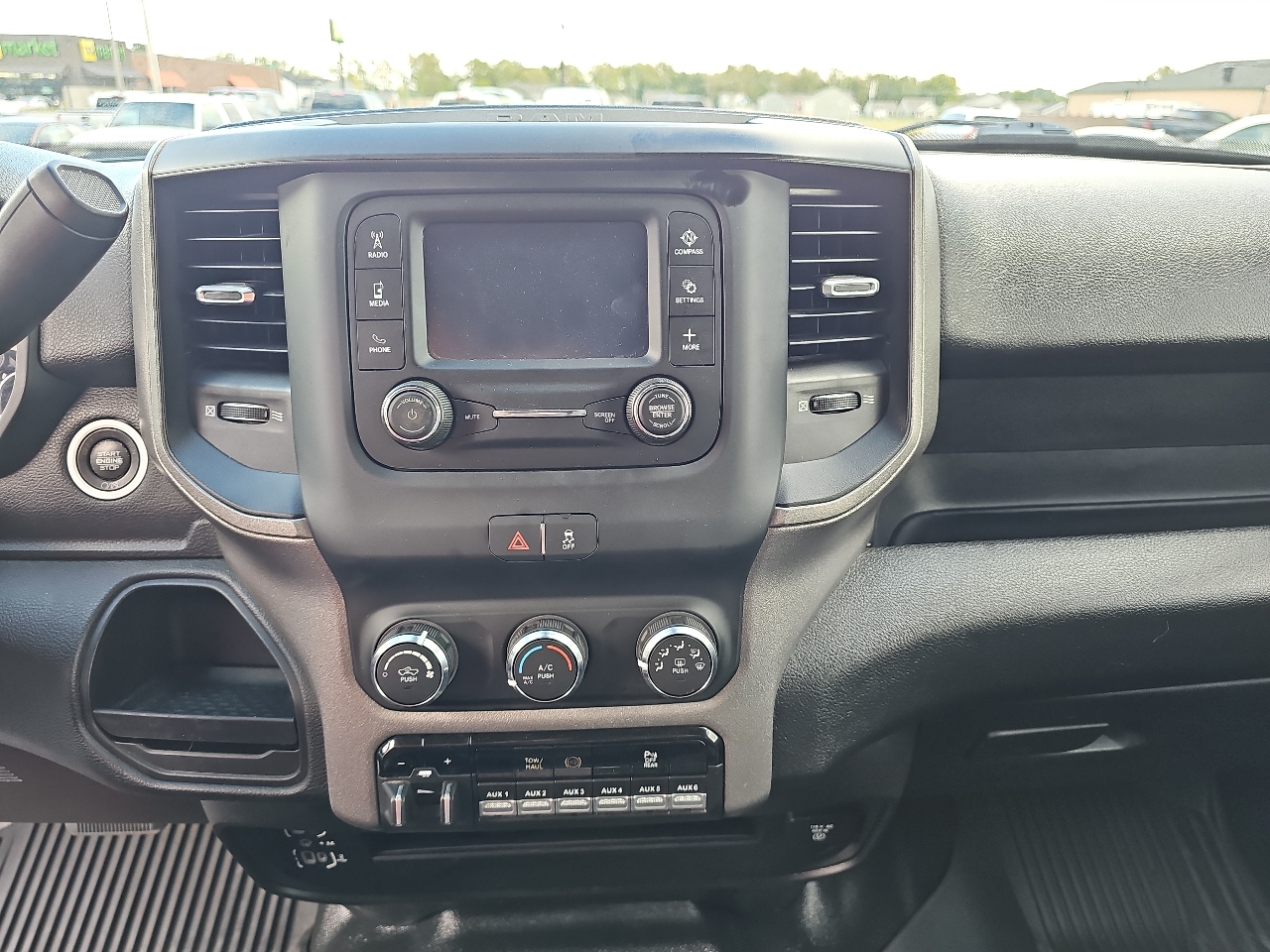RAM 2500 Tradesman Crew Cab LWB 4WD 2020 RAM 2500 Tradesman Crew Cab LWB 4WD 2020