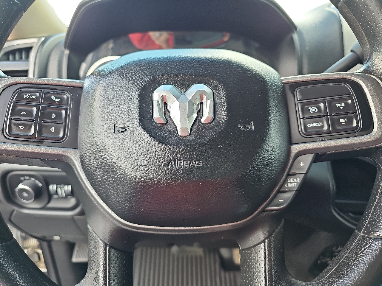 RAM 2500 Tradesman Crew Cab LWB 4WD 2020 RAM 2500 Tradesman Crew Cab LWB 4WD 2020