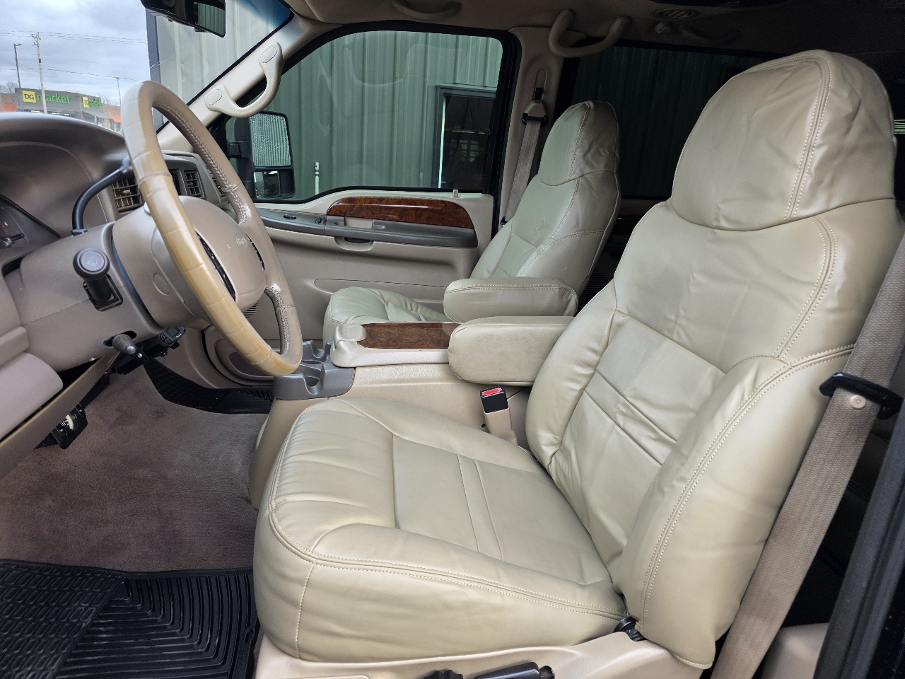 Ford Excursion Limited 4WD 2001