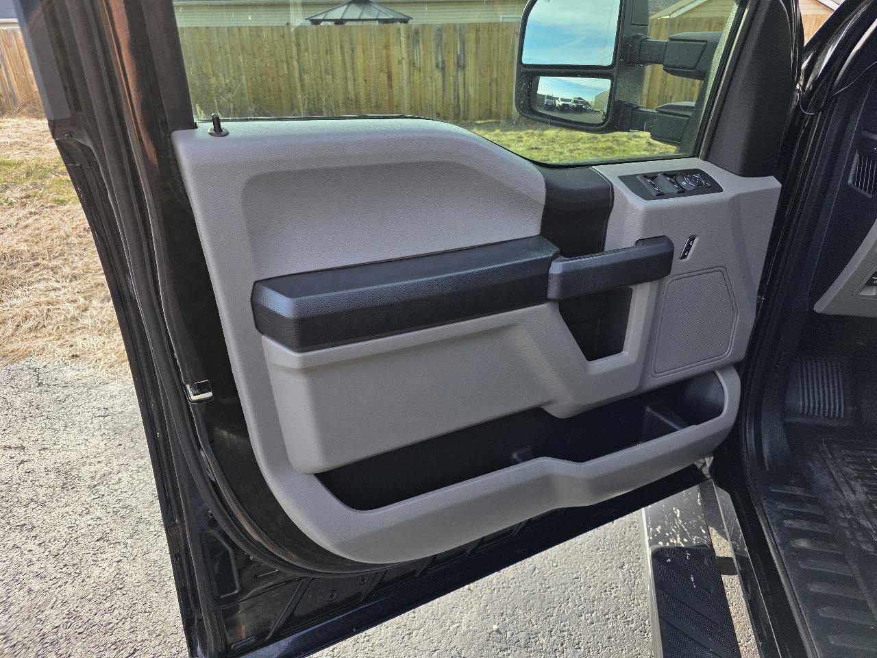 Ford F-150 XL SuperCrew 5.5-ft. Bed 4WD 2018