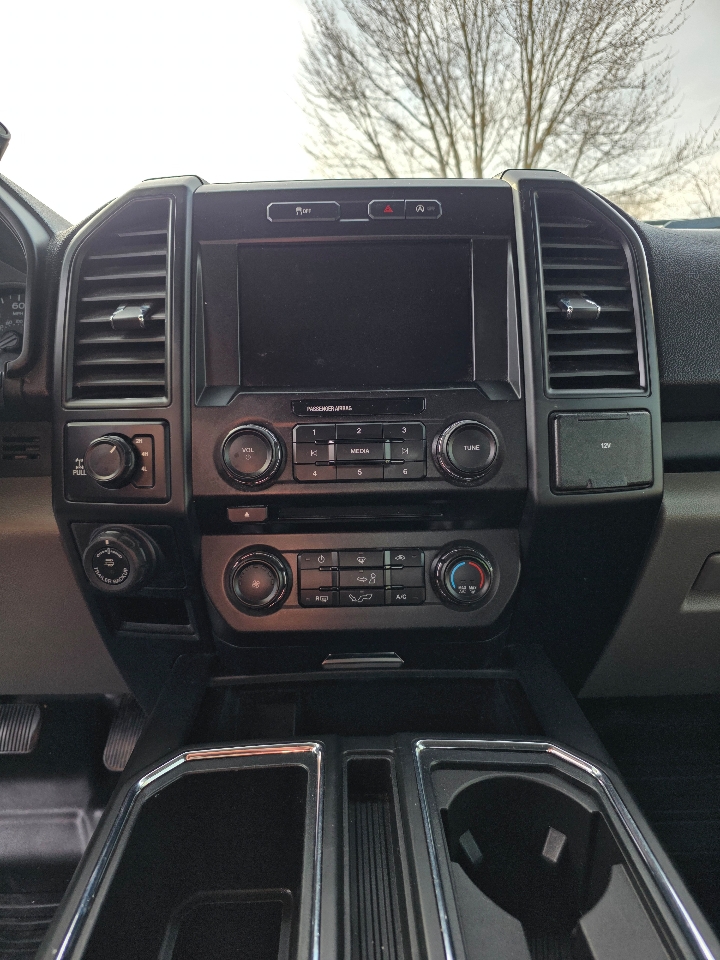 Ford F-150 XL SuperCrew 5.5-ft. Bed 4WD 2018