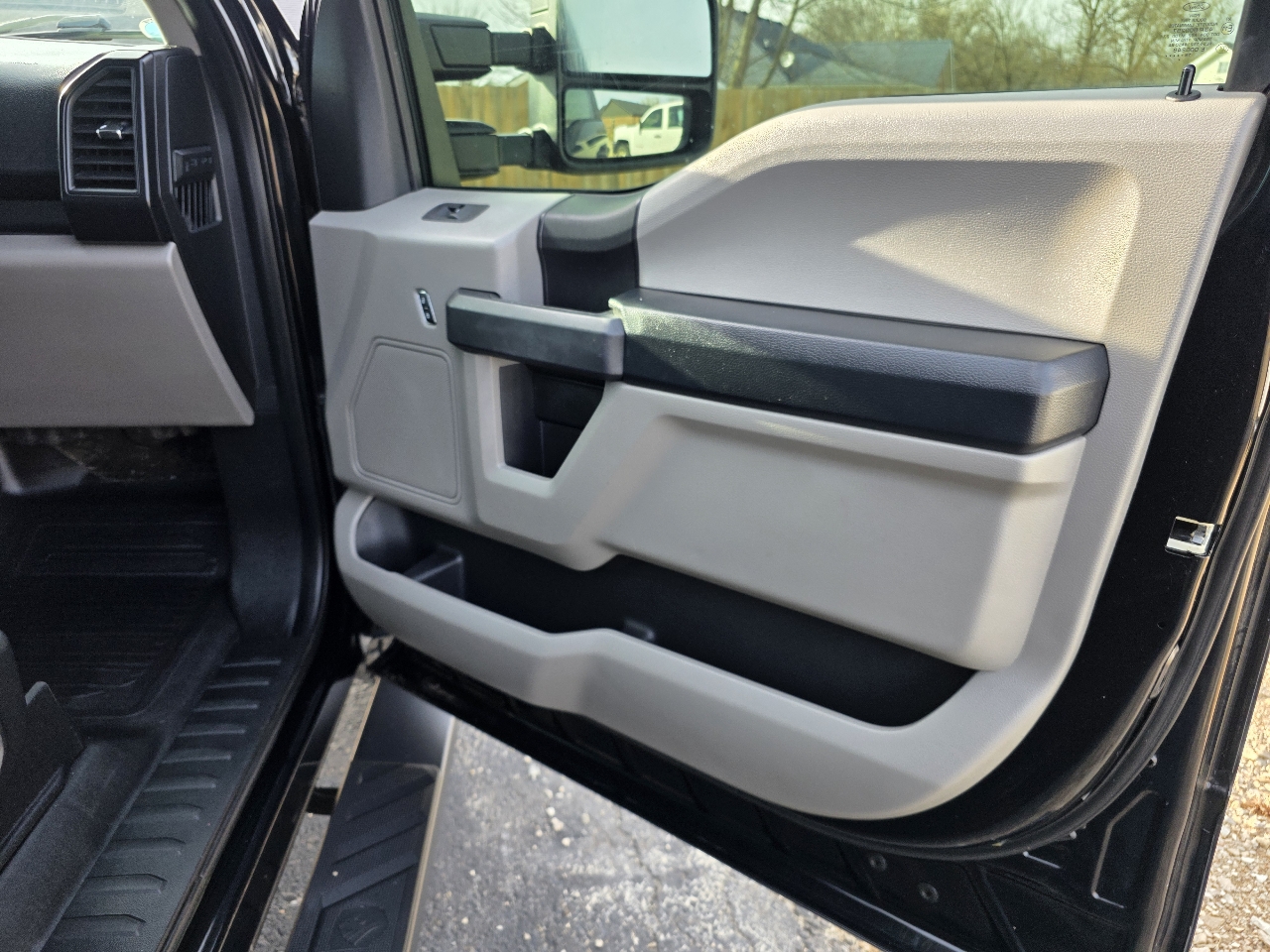 Ford F-150 XL SuperCrew 5.5-ft. Bed 4WD 2018