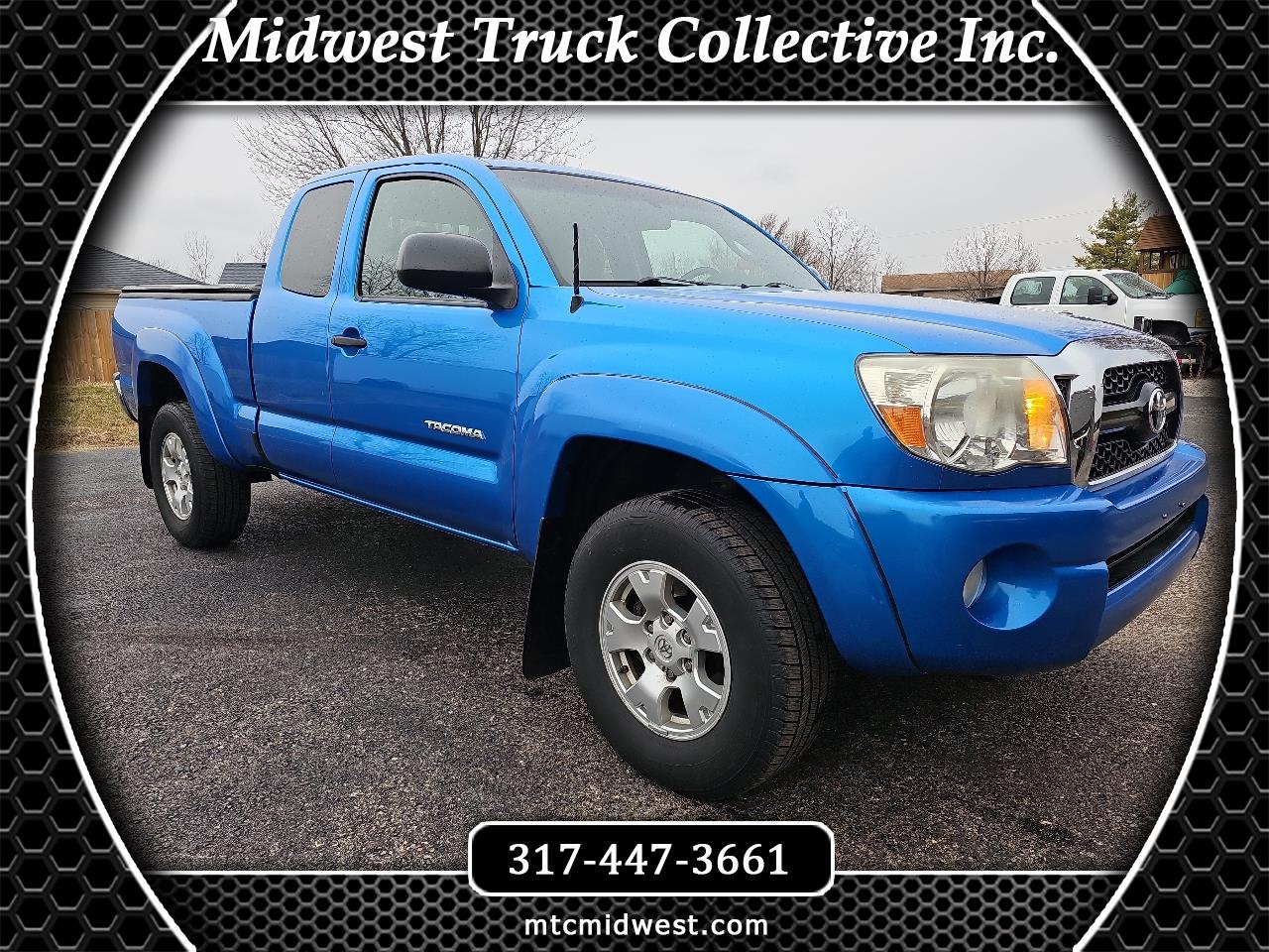 2011 Toyota Tacoma Base's photo