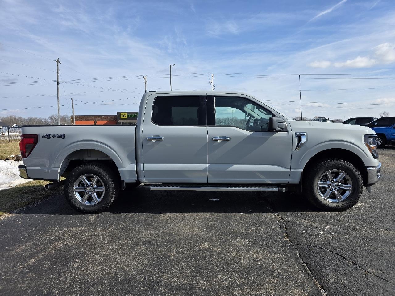 Ford F-150 XLT SuperCrew 4WD 2024