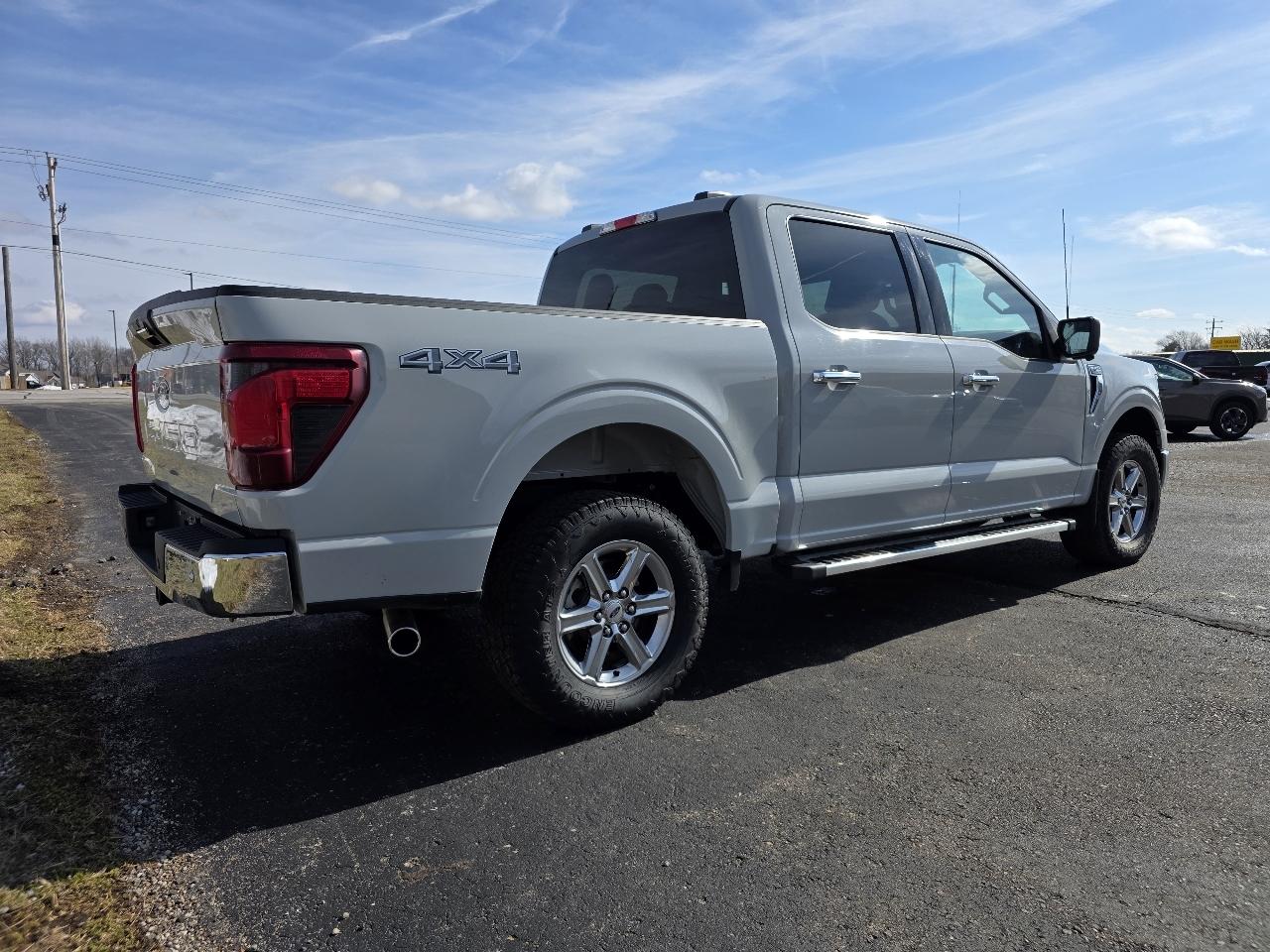 Ford F-150 XLT SuperCrew 4WD 2024
