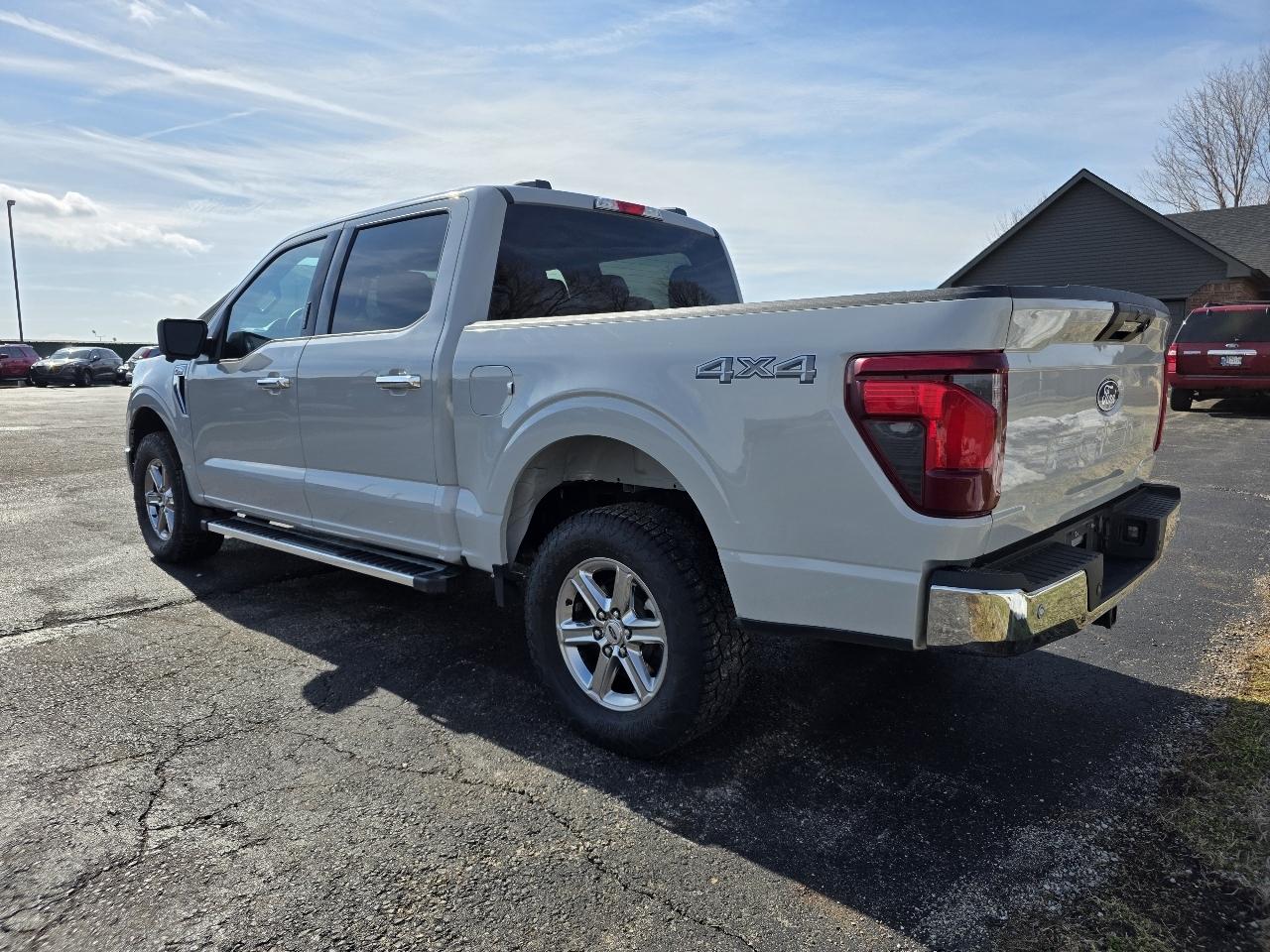 Ford F-150 XLT SuperCrew 4WD 2024