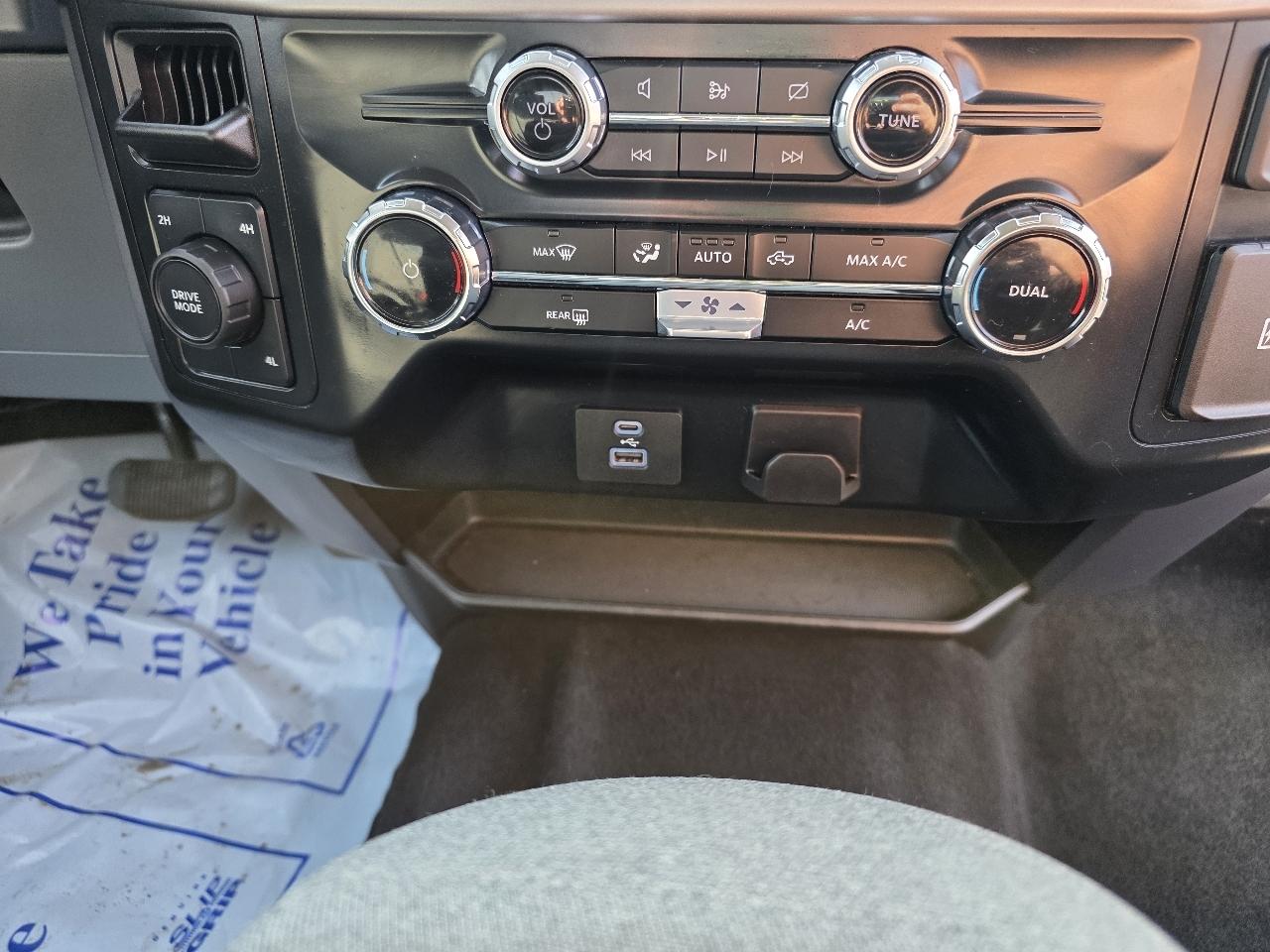 Ford F-150 XLT SuperCrew 4WD 2024