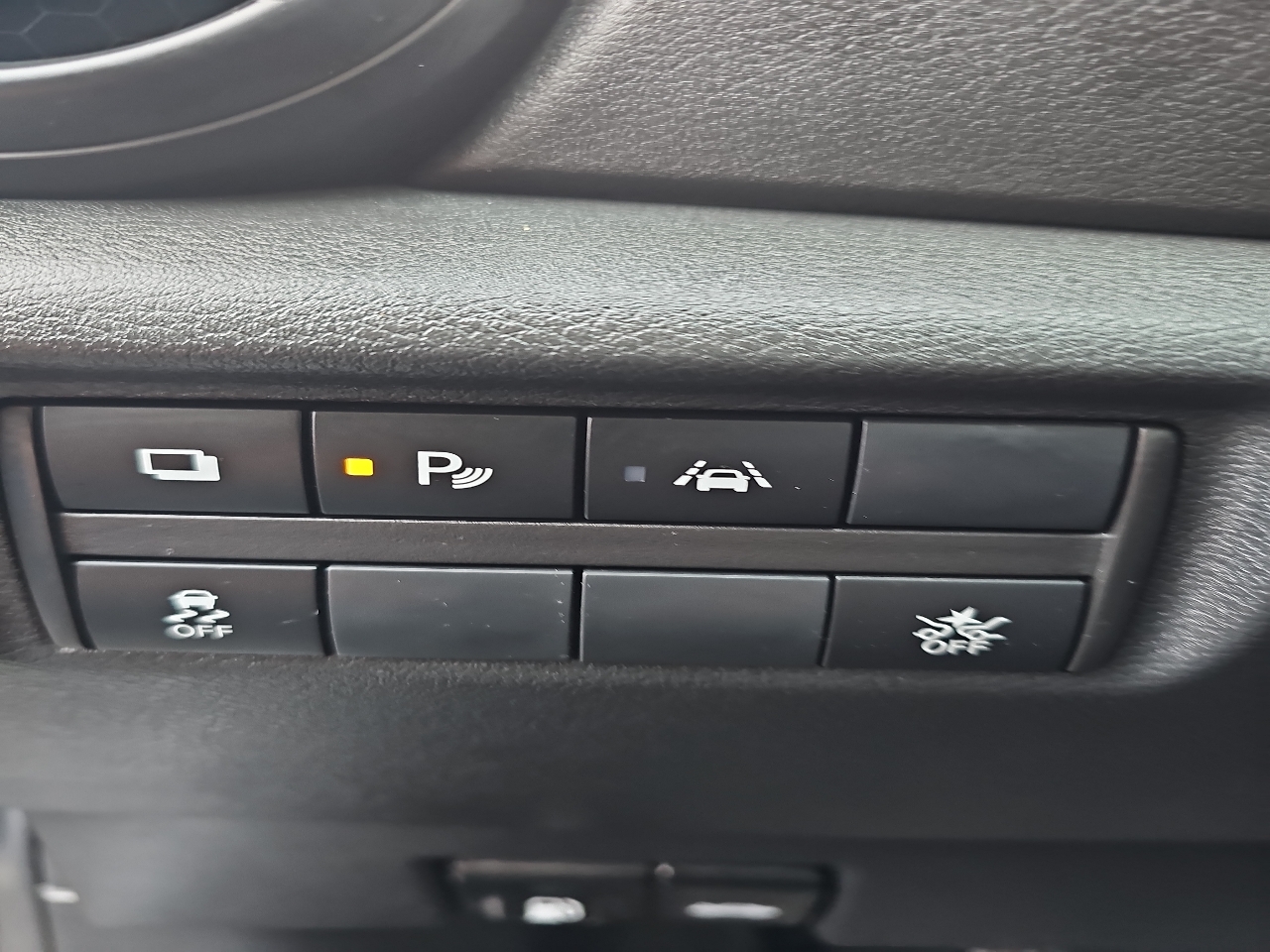 Nissan Versa S 5MT 2024