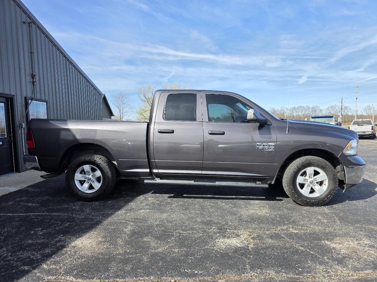 RAM 1500 Classic Tradesman Quad Cab 4WD 2021
