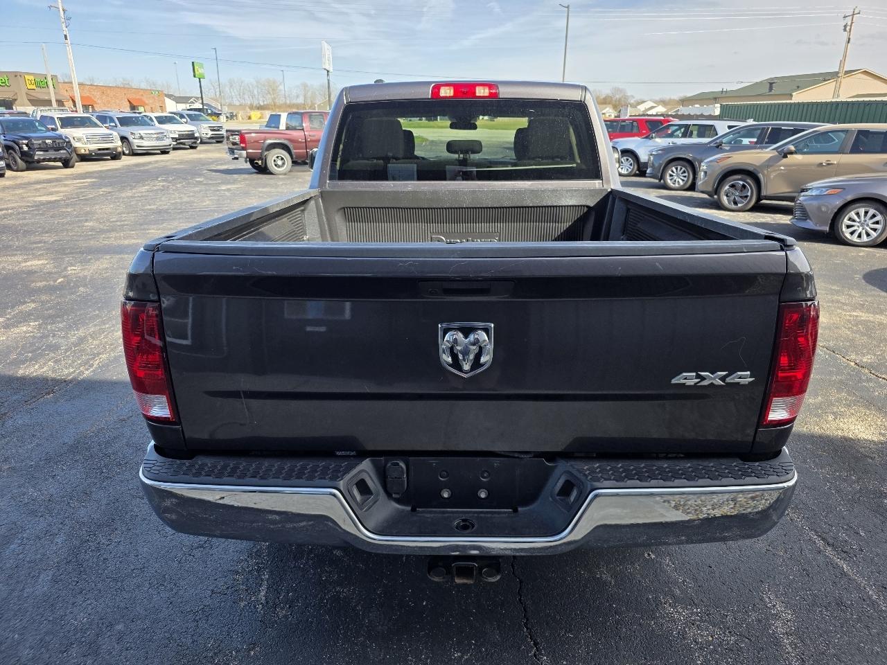 RAM 1500 Classic Tradesman Quad Cab 4WD 2021