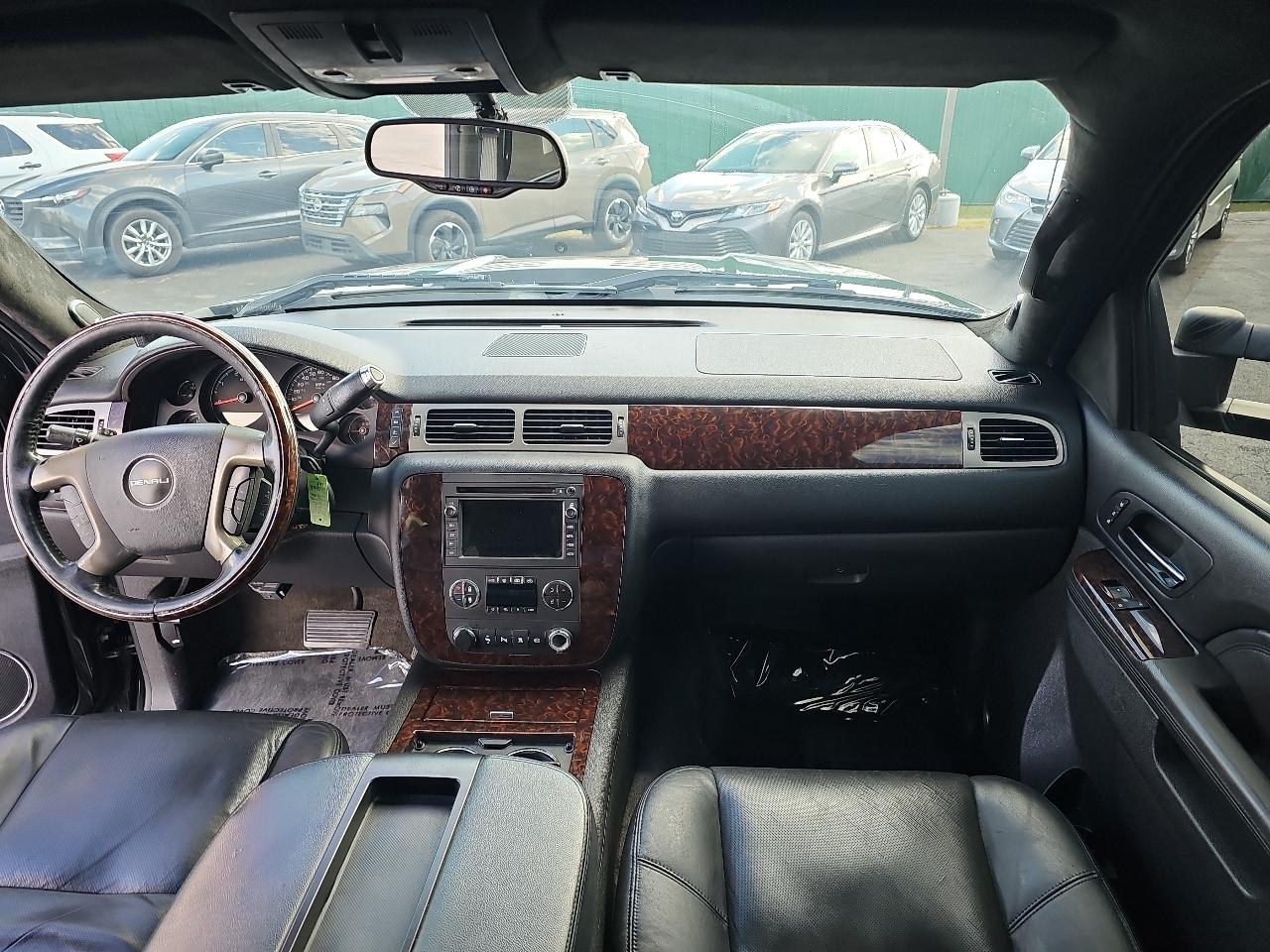 GMC Sierra 2500HD Denali Crew Cab 4WD 2011