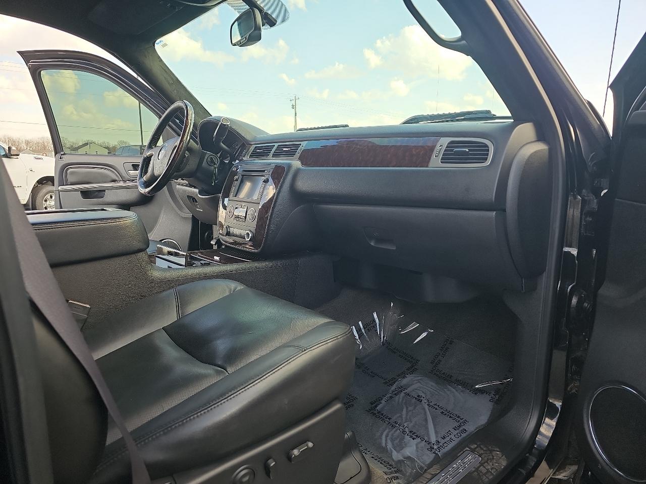 GMC Sierra 2500HD Denali Crew Cab 4WD 2011