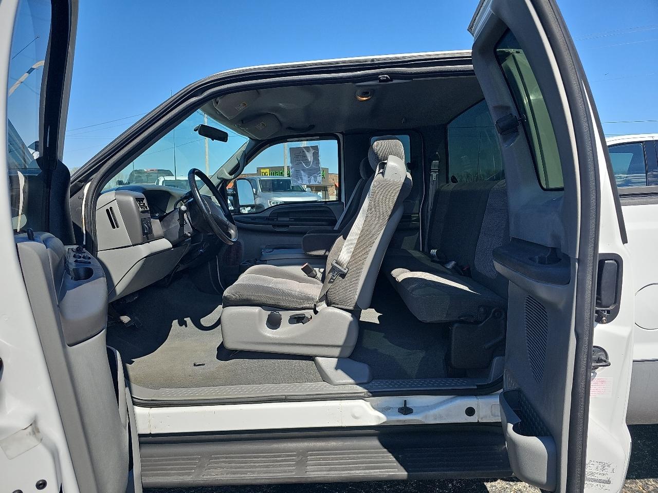 Ford F-250 SD XLT SuperCab LWB 2WD 2002