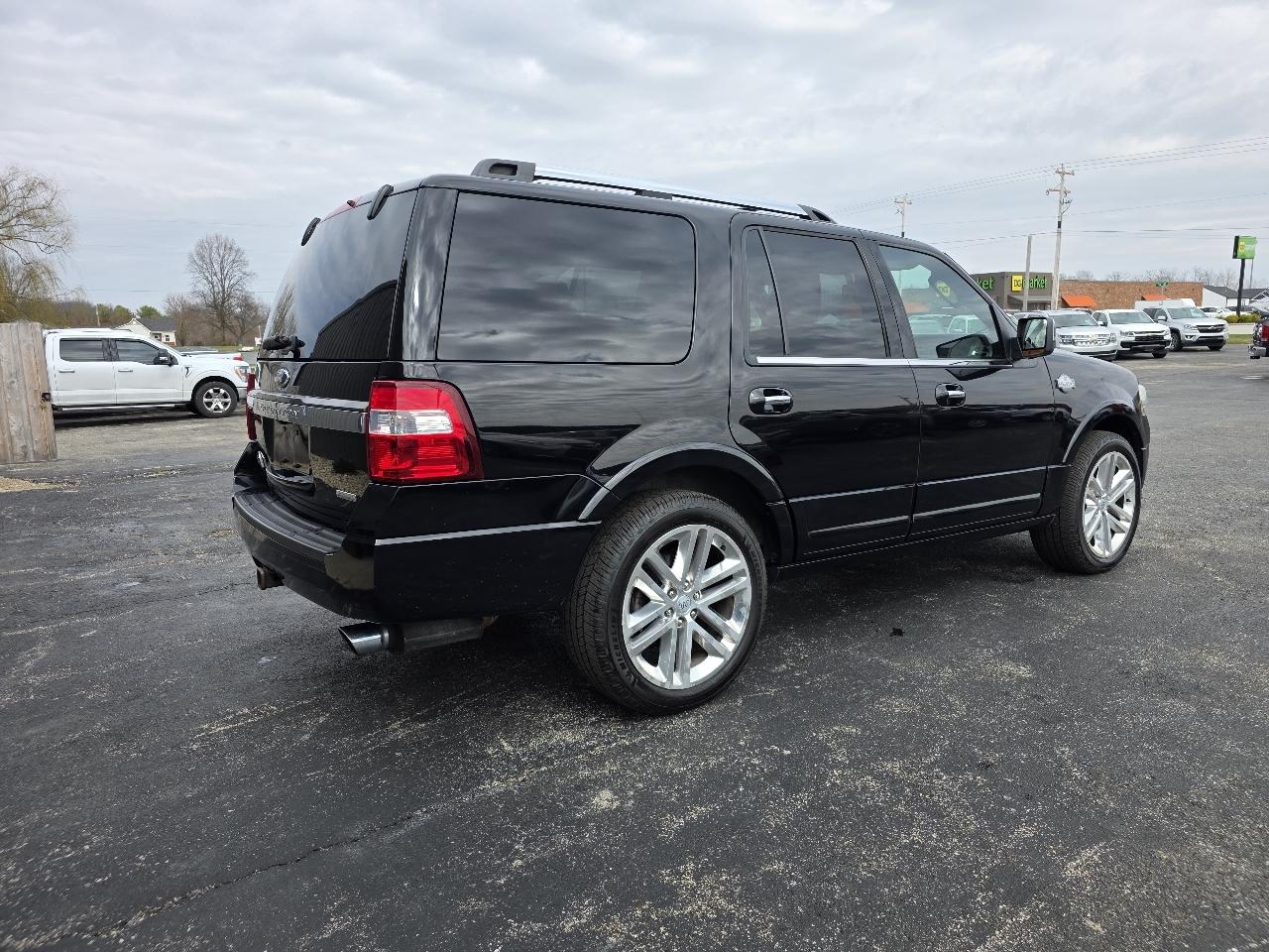 Ford Expedition King Ranch 4D SUV RWD 2016