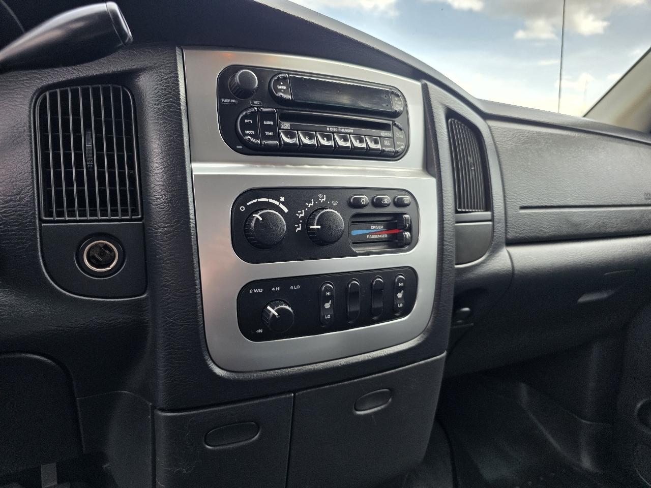 Dodge Ram 2500 ST Quad Cab Long Bed 4WD 2005