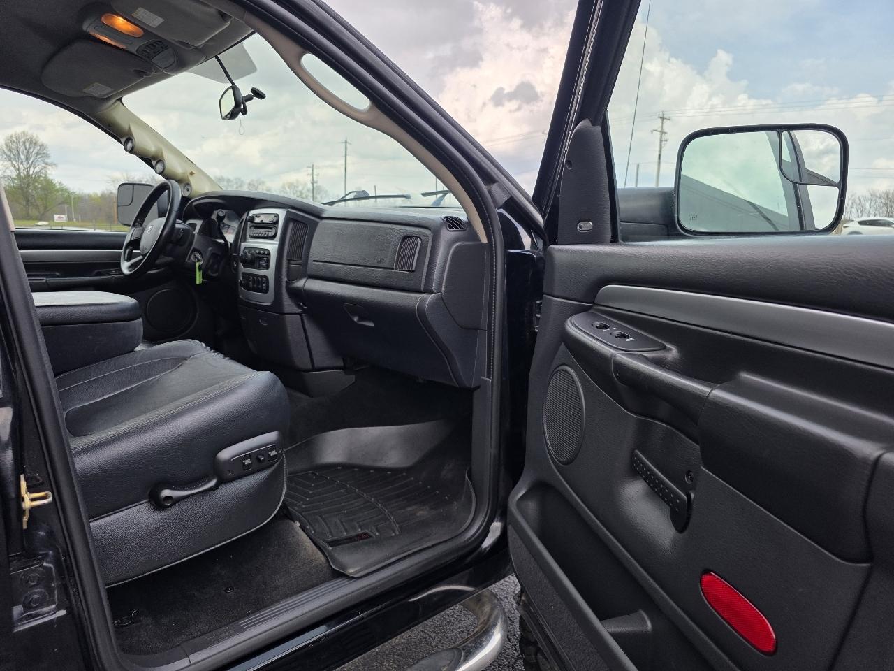 Dodge Ram 2500 ST Quad Cab Long Bed 4WD 2005